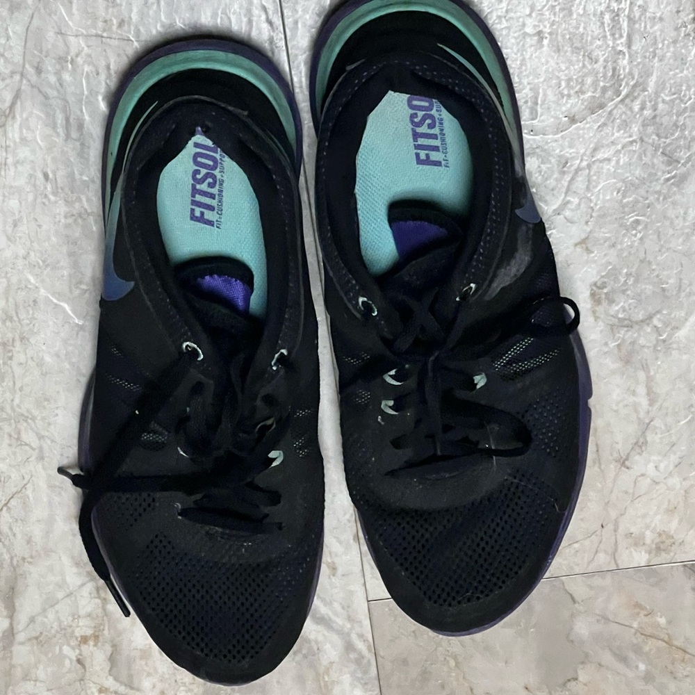 Womens Nike running shoes